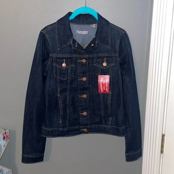 NWT Women’s Small Signature By Levi Strauss & Co. Jean Jacket - Picture 1 of 9